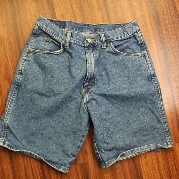 Men's Wrangler Jean Shorts - Picture 2 of 3